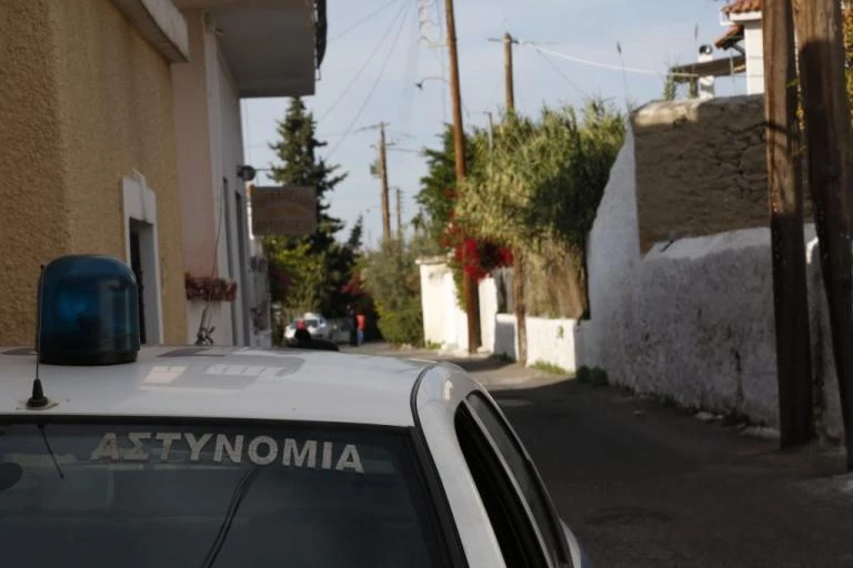 Άρτα: Δύο αστυνομικοί τραυματίες μετά από καταδίωξη με πυροβολισμούς